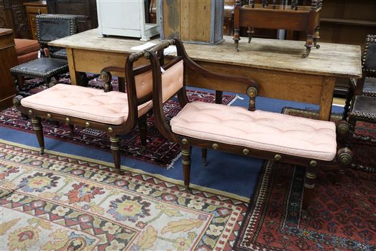 A pair of early 19th century American simulated rosewood chaises, L.3ft 9in. D.1ft 5in. H.2ft 11in.